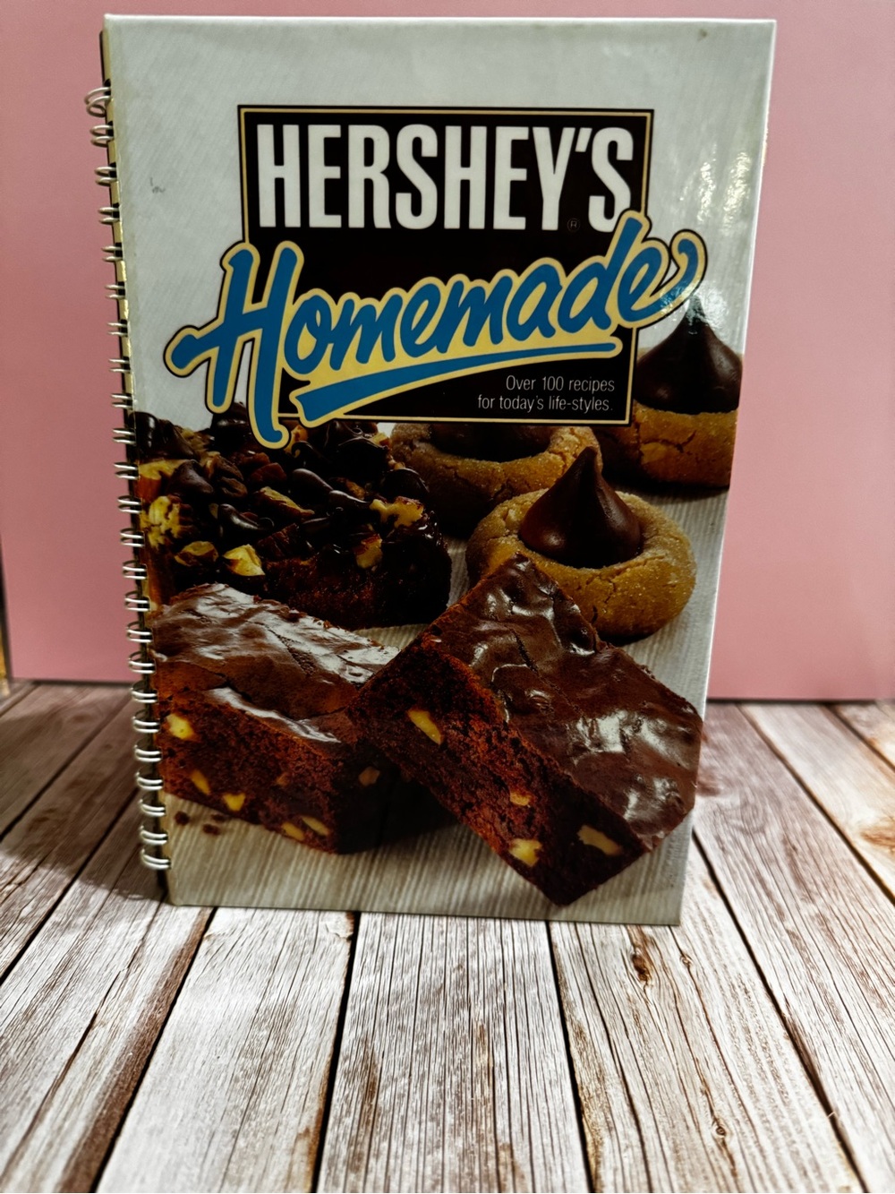 Vintage HERSHEY'S Homemade Cookbook